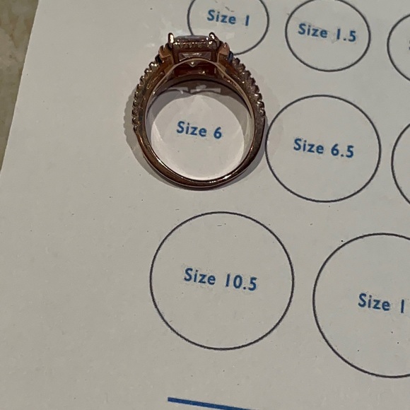 Rose gold stamped 925 ring approximately size 5.5 - Picture 10 of 10